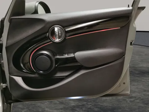 Thumbnail image for the Mini Hatch 2.0 Cooper S Classic   Steptronic