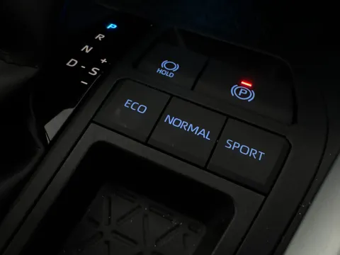 Thumbnail image for the Toyota RAV4 2.5 VVT-h Black Edition    CVT