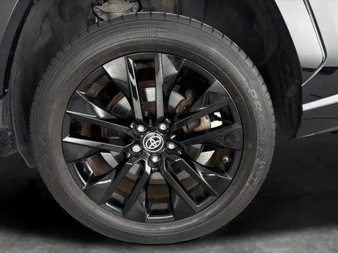 Thumbnail image for the Toyota RAV4 2.5 VVT-h Black Edition    CVT