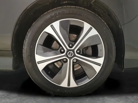 Thumbnail image for the Nissan LEAF 40kWh N-Connecta