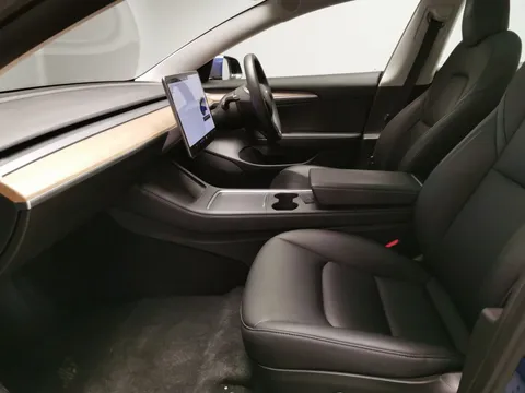 Thumbnail image for the Tesla Model 3 (Dual Motor) Long Range   4WDE