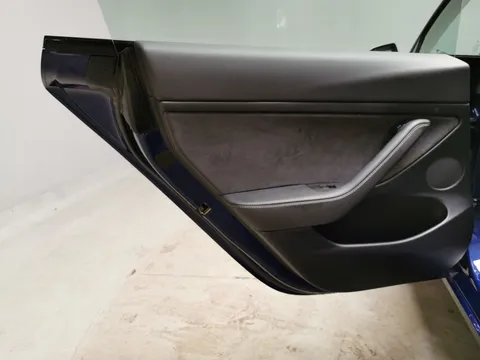 Thumbnail image for the Tesla Model 3 (Dual Motor) Long Range   4WDE