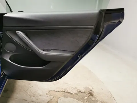 Thumbnail image for the Tesla Model 3 (Dual Motor) Long Range   4WDE
