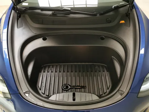 Thumbnail image for the Tesla Model 3 (Dual Motor) Long Range   4WDE