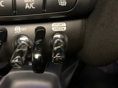Thumbnail image for the Mini Electric Hatch Cooper SE 32.6kWh Level 3