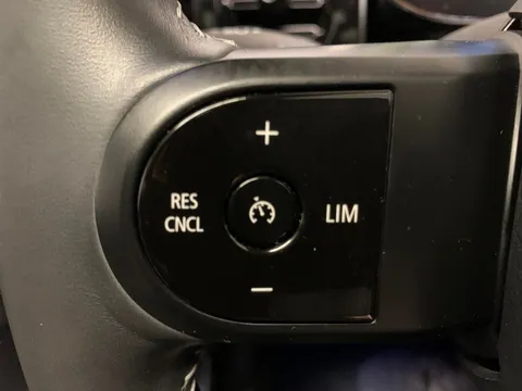 Thumbnail image for the Mini Electric Hatch Cooper SE 32.6kWh Level 3