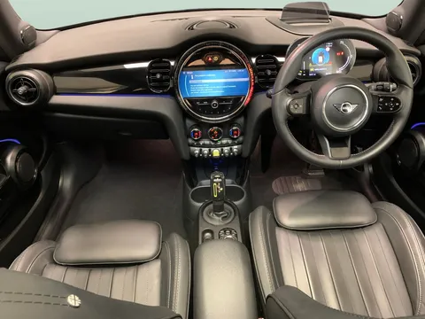 Thumbnail image for the Mini Electric Hatch Cooper SE 32.6kWh Level 3