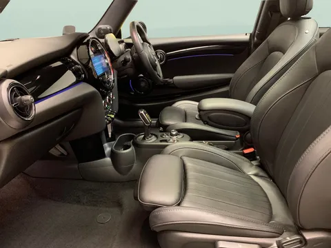 Thumbnail image for the Mini Electric Hatch Cooper SE 32.6kWh Level 3