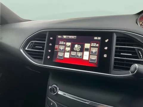 Thumbnail image for the Peugeot 308 1.6 BlueHDi GT Line