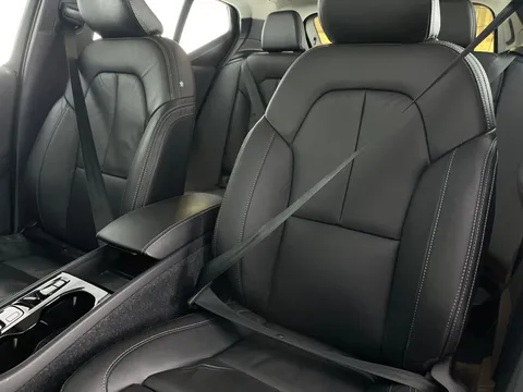Thumbnail image for the Volvo XC40 1.5h T5 Twin Engine Recharge 10.7kWh Inscription Pro   Plug-in