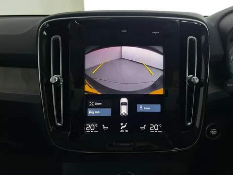 Thumbnail image for the Volvo XC40 1.5h T5 Twin Engine Recharge 10.7kWh Inscription Pro   Plug-in