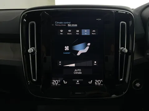 Thumbnail image for the Volvo XC40 1.5h T5 Twin Engine Recharge 10.7kWh Inscription Pro   Plug-in