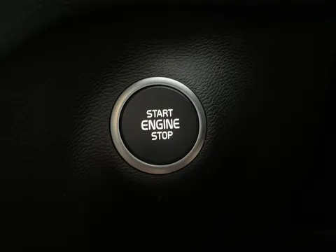 Thumbnail image for the Volvo XC40 1.5h T5 Twin Engine Recharge 10.7kWh Inscription Pro   Plug-in