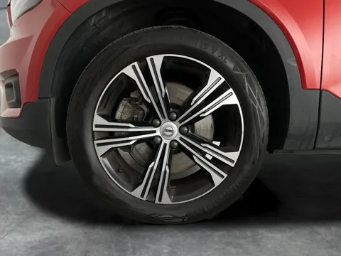 Thumbnail image for the Volvo XC40 1.5h T5 Twin Engine Recharge 10.7kWh Inscription Pro   Plug-in