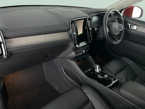 Thumbnail image for the Volvo XC40 1.5h T5 Twin Engine Recharge 10.7kWh Inscription Pro   Plug-in