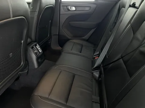 Thumbnail image for the Volvo XC40 1.5h T5 Twin Engine Recharge 10.7kWh Inscription Pro   Plug-in