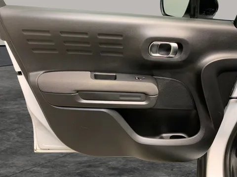 Thumbnail image for the Citroën C3 Aircross 1.2 PureTech Shine