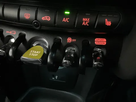 Thumbnail image for the Mini Electric Hatch Cooper SE 32.6kWh Level 2