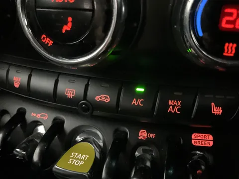 Thumbnail image for the Mini Electric Hatch Cooper SE 32.6kWh Level 2