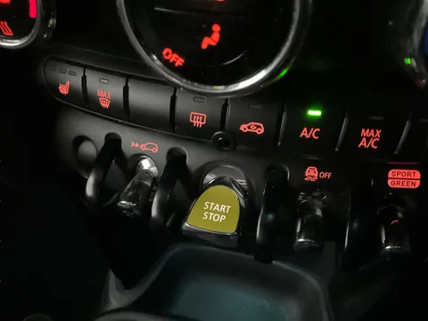 Thumbnail image for the Mini Electric Hatch Cooper SE 32.6kWh Level 2
