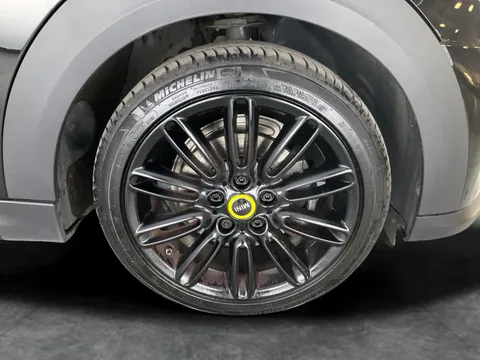 Thumbnail image for the Mini Electric Hatch Cooper SE 32.6kWh Level 2