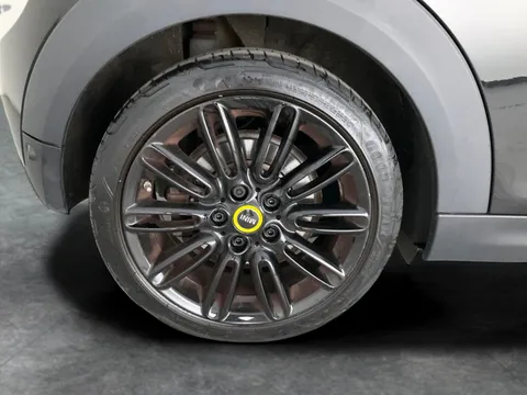 Thumbnail image for the Mini Electric Hatch Cooper SE 32.6kWh Level 2