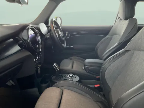 Thumbnail image for the Mini Electric Hatch Cooper SE 32.6kWh Level 2