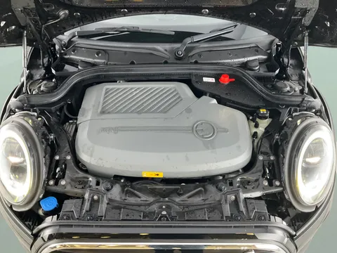 Thumbnail image for the Mini Electric Hatch Cooper SE 32.6kWh Level 2