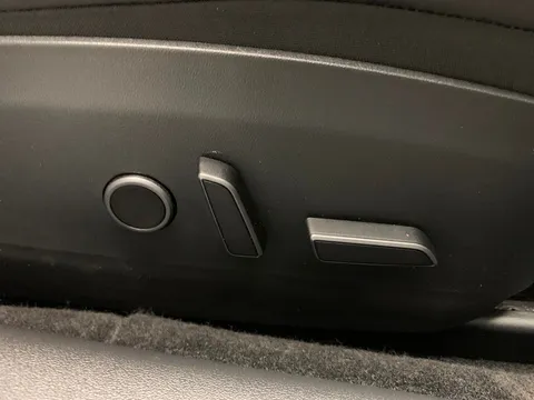 Thumbnail image for the Tesla Model 3 (Dual Motor) Long Range   4WDE