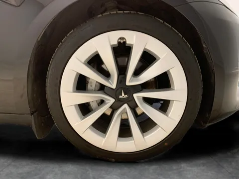 Thumbnail image for the Tesla Model 3 (Dual Motor) Long Range   4WDE