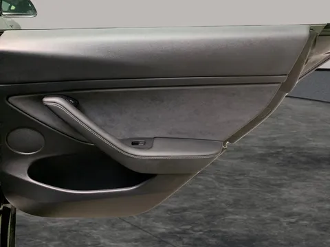 Thumbnail image for the Tesla Model 3 (Dual Motor) Long Range   4WDE