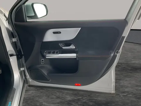 Thumbnail image for the Mercedes-Benz Eqa EQA 350 66.5kWh AMG Line   4MATIC