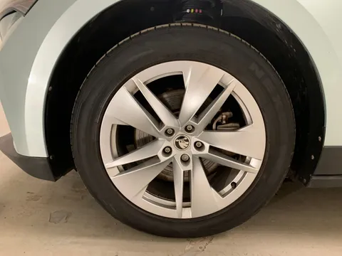 Thumbnail image for the Škoda Enyaq 62kWh 60   (DC120kW)