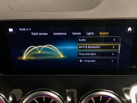 Thumbnail image for the Mercedes-Benz Eqb EQB 300 66.5kWh AMG Line (Premium)   4MATIC