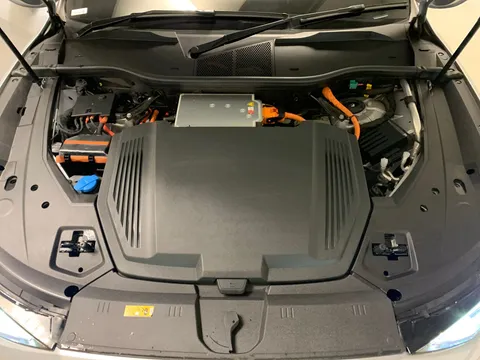 Thumbnail image for the Audi E-Tron 55 Technik   quattro 95kWh (11kW Charger)