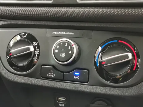 Thumbnail image for the Hyundai i10 1.2 SE Connect