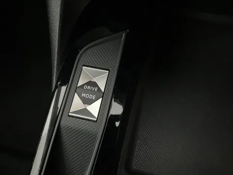 Thumbnail image for the Ds Automobiles Ds 3 Crossback E-TENSE 50kWh Ultra Prestige Crossback