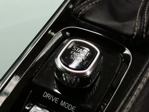 Thumbnail image for the Volvo S90 2.0 D4 R-Design Pro