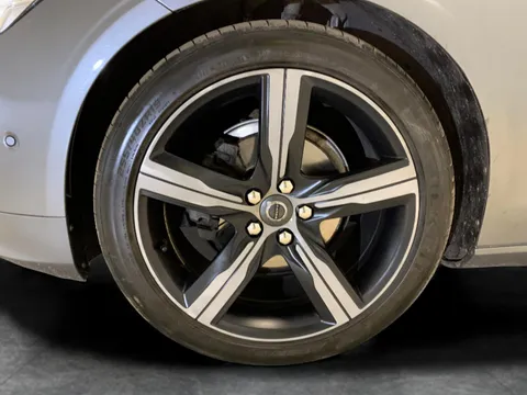 Thumbnail image for the Volvo S90 2.0 D4 R-Design Pro