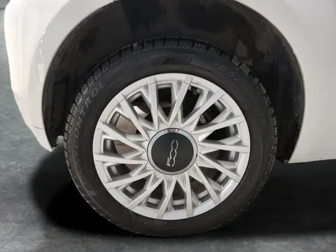 Thumbnail image for the Fiat 500 1.2 Lounge