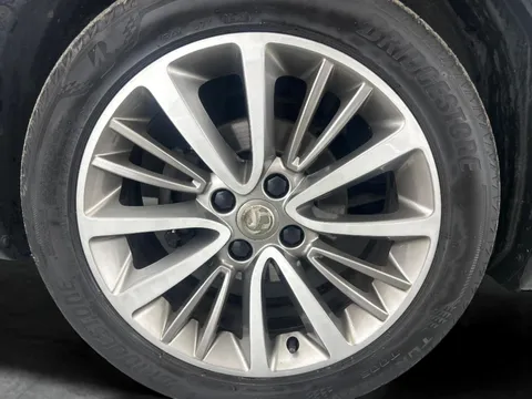 Thumbnail image for the Vauxhall Crossland X 1.2 Griffin