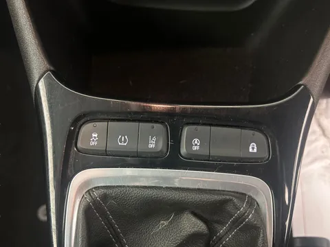 Thumbnail image for the Vauxhall Crossland X 1.2 Griffin