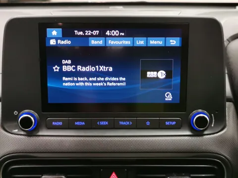 Thumbnail image for the Hyundai Kona 1.0 T-GDi MHEV SE Connect