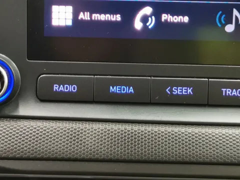 Thumbnail image for the Hyundai Kona 1.0 T-GDi MHEV SE Connect