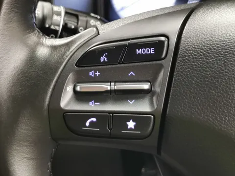 Thumbnail image for the Hyundai Kona 1.0 T-GDi MHEV SE Connect