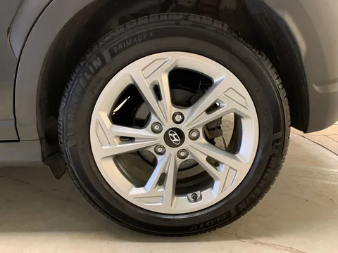 Thumbnail image for the Hyundai Kona 1.0 T-GDi MHEV SE Connect