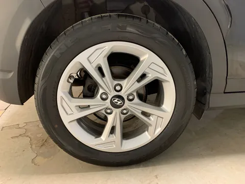 Thumbnail image for the Hyundai Kona 1.0 T-GDi MHEV SE Connect