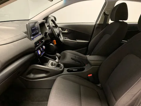 Thumbnail image for the Hyundai Kona 1.0 T-GDi MHEV SE Connect