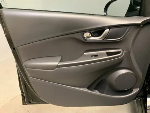 Thumbnail image for the Hyundai Kona 1.0 T-GDi MHEV SE Connect