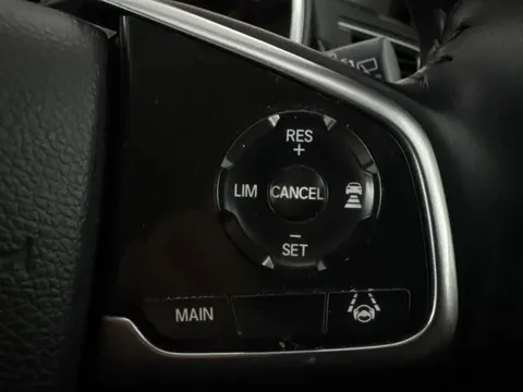 Thumbnail image for the Honda CR-V 2.0 h i-MMD SR    eCVT 4WD